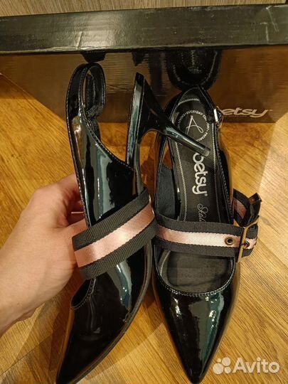 Туфли-слингбэки с открытой пяткой