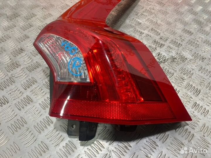 Фонарь задний правый Volvo V60 FW45 2011