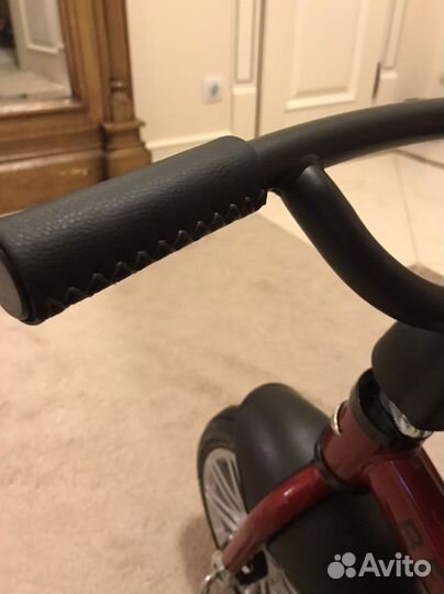 Велосипед с родительской ручкой Бентли