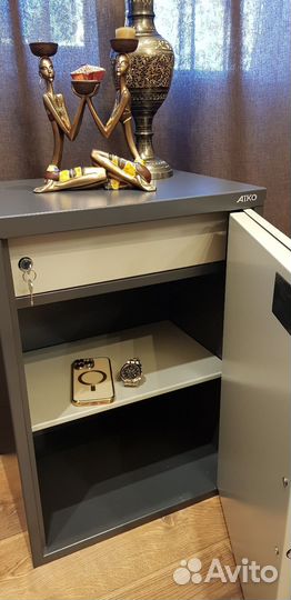 Новый, Большой, электронный сейф