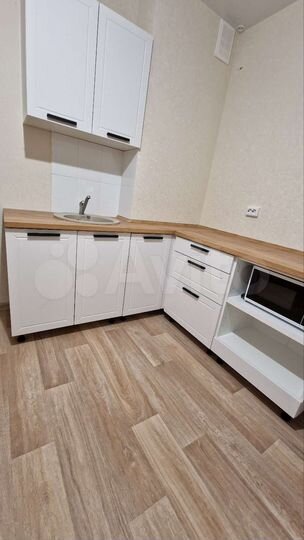 1-к. квартира, 42 м², 4/4 эт.