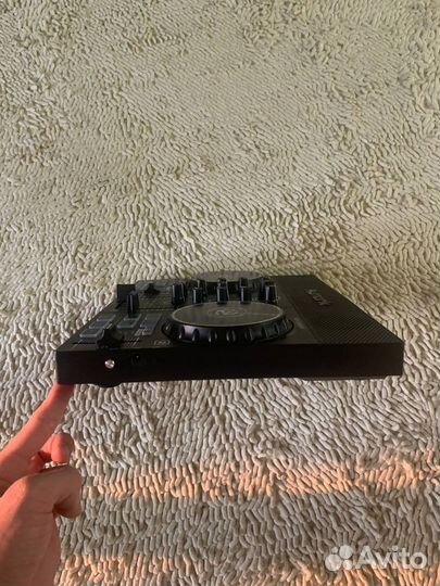 Dj контроллер Numark