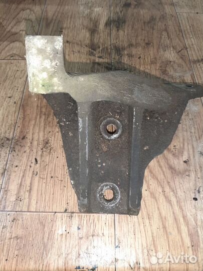 Кронштейн Крайслер 4573189