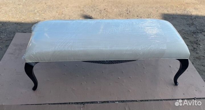 Банкетка прикроватная Chrisropher Guy