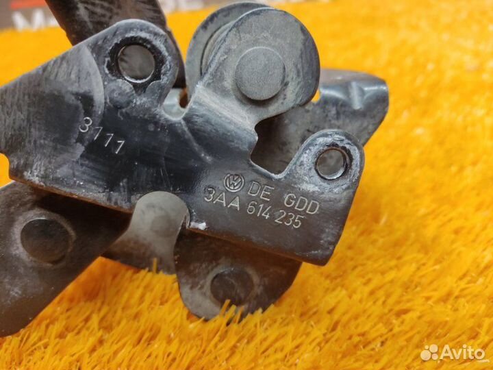 Кронштейн блока abs Volkswagen Passat B7 caxa 2011