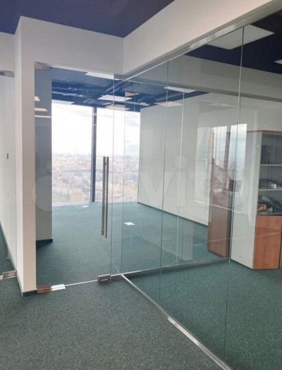 Федерация Восток, 285 метров