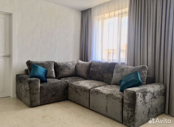 Диван с пуфом 1