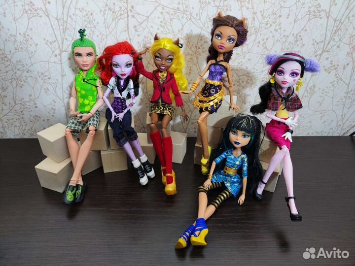 Кукла Монстер Хай Дьюс Горгон, Клодин Вульф