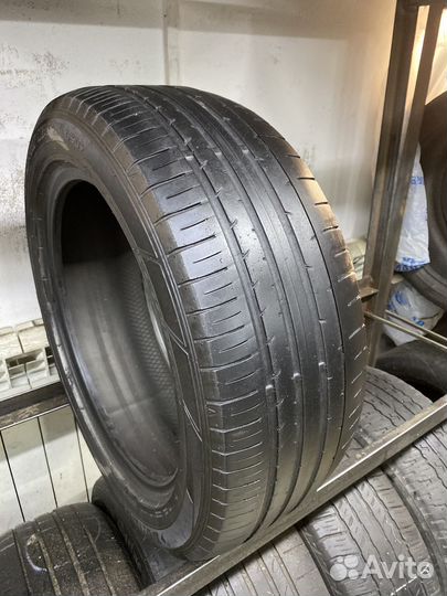 Dunlop SP Sport Maxx 050+ 215/55 R17 94Y