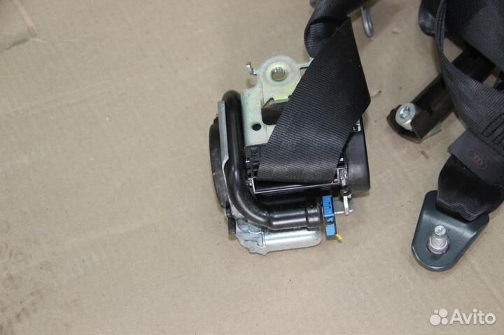 Ремень безопасности передний Peugeot 207