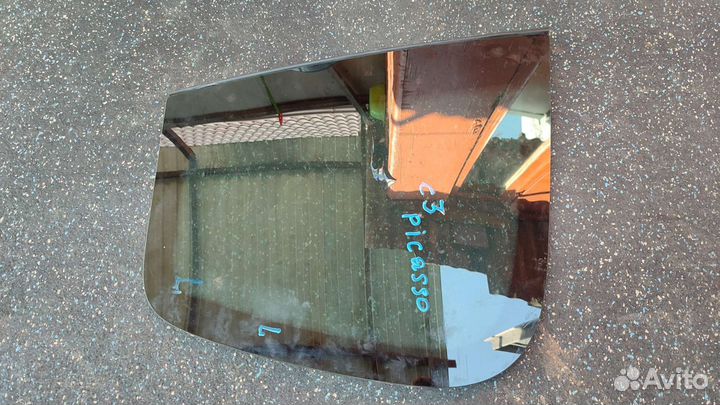 Стекло заднее левое Citroen C3 picasso