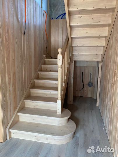 Лестница из сосны на 2этаж