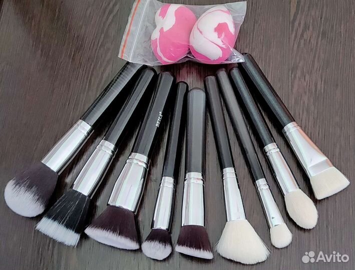 Кисти для макияжа