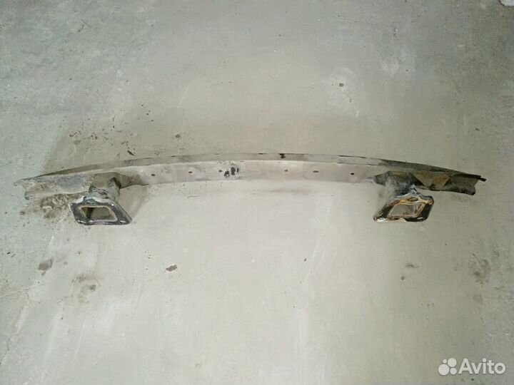 Усилитель заднего бампера BMW e92