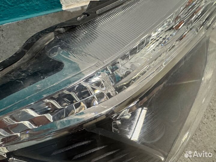 Фара правая Nissan Terrano 2014-н.в