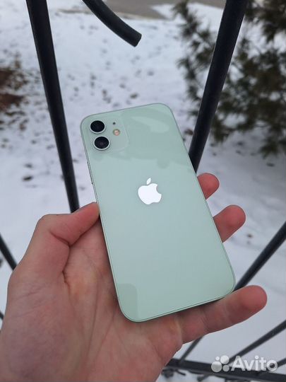 iPhone 12, 64 ГБ