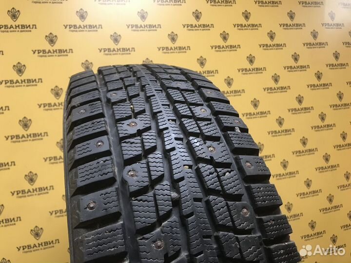 Dunlop SP Winter Ice 01 215/65 R16 102T
