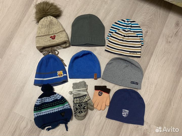 Шапки, варежки, перчатки разные 12-18 месяцев