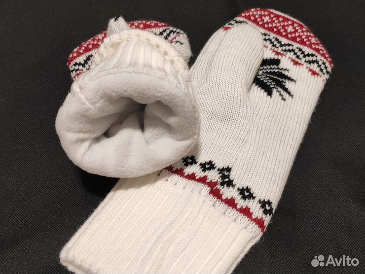 Варежки с Оленем