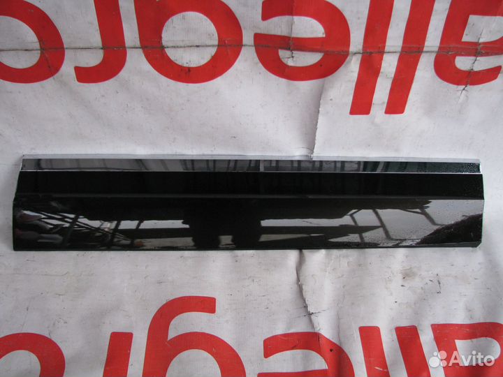 Volkswagen Touareg 3 Молдинг двери передней правой