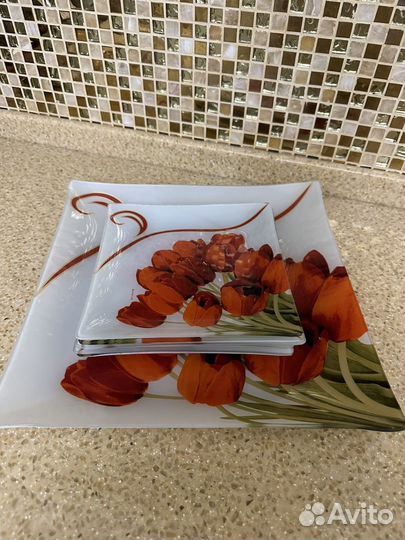 Набор тарелок