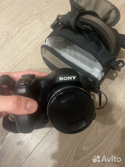 Фоттоаппарат sony DSC H-100
