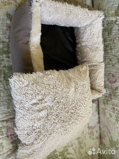 Лежанка для кошек и мелких собак