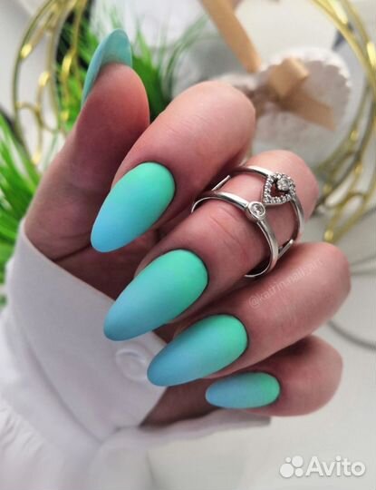 Модель на маникюр и наращивание