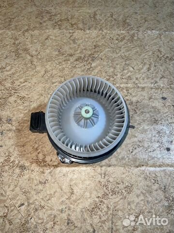 Вентилятор печки Тойота Рав4 2005-2013