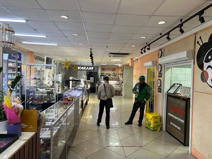 Сдам отделы в гастрономе 55 м2, 12 м2, 8 м2, 4 м2