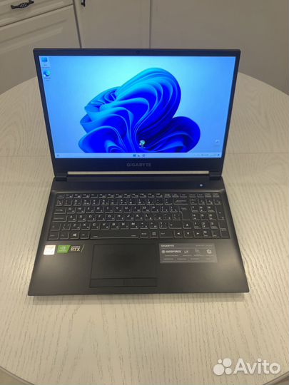 Ноутбук gigabyte g5