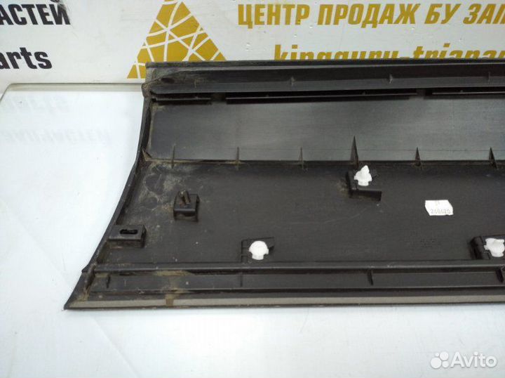 Молдинг двери задний правый Volkswagen Tiguan 2