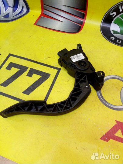 Педаль газа передняя левая Audi A5 купе 3.2 cala