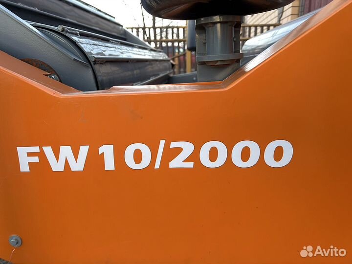 Упаковщик рулонов сена навигатор FW 10/2000 SM