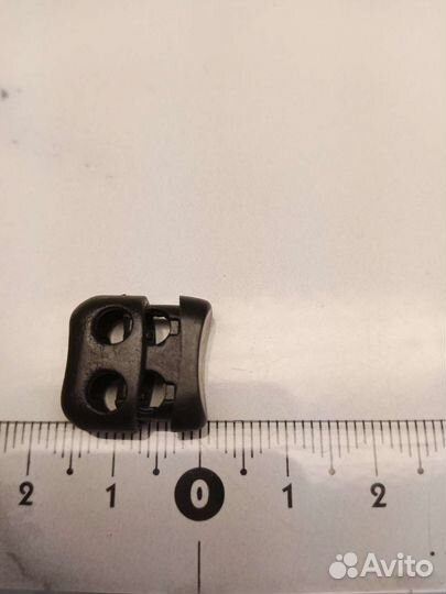 Зажим, фиксатор для резинки, шнура, черный