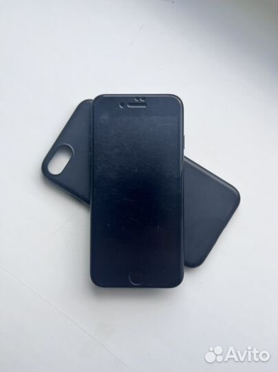 Телефон iPhone 7