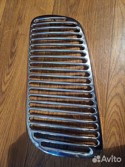 Вставка в решётку радиатора 3110