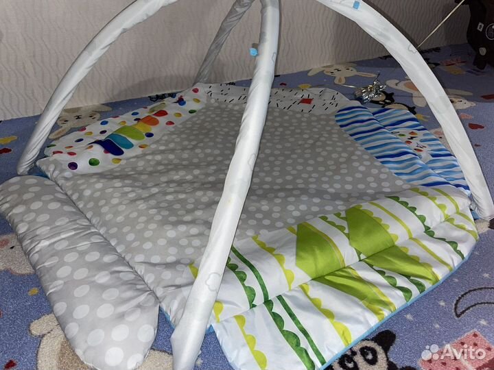 Развивающий коврик