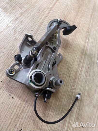 Педаль стояночного тормоза Ssangyong Actyon