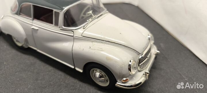 Модель Audi 1000s 1:18