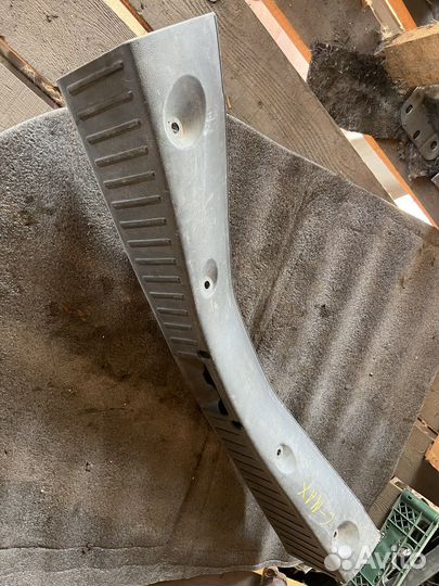 Накладка замка крышки багажника Ford C-max