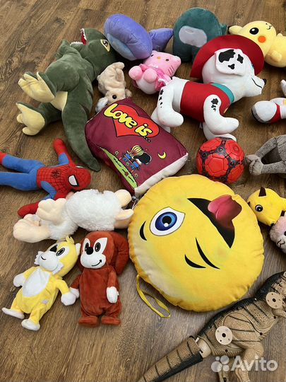 Игрушки для мальчика пакетом и девочки