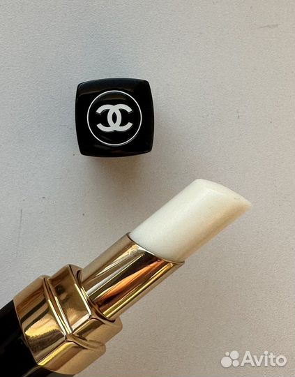 Chanel помада бальзам