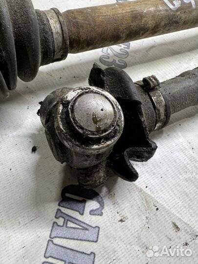 Привод левый правый Hyundai Elantra