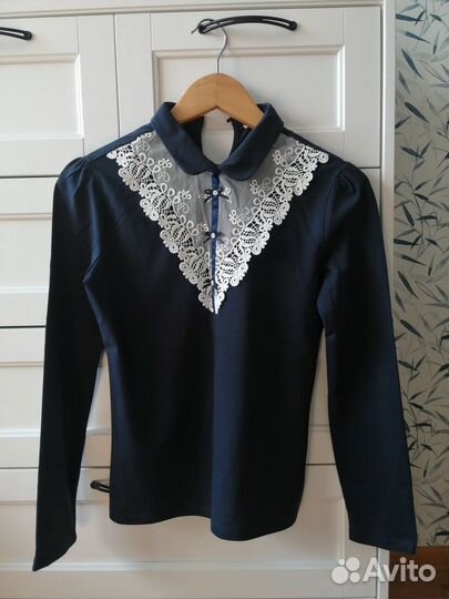 Новые блузки школьные Deloras р.170 (на 158-164)