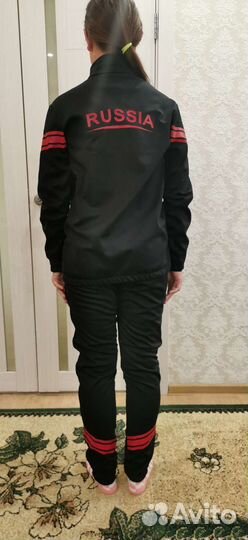 Лыжный разминочный костюм