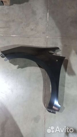 TYG Крыло переднее левое