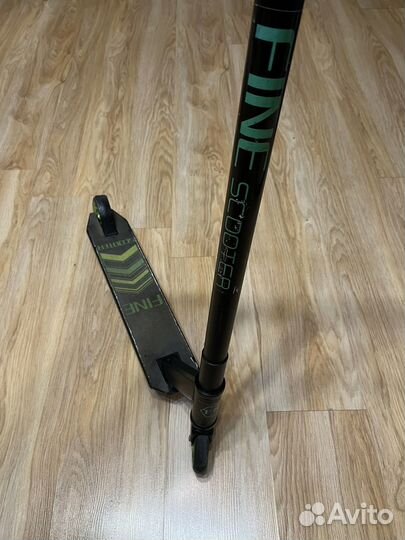 Самокат трюковой Fine scooter