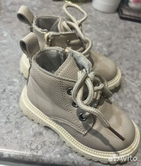 Ботинки демисезонные 22