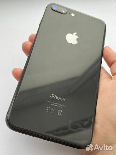 iPhone 8 Plus, 64 ГБ